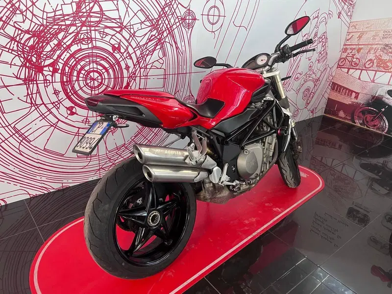 MV Agusta Brutale 910 R (2006 - 11) (2)
