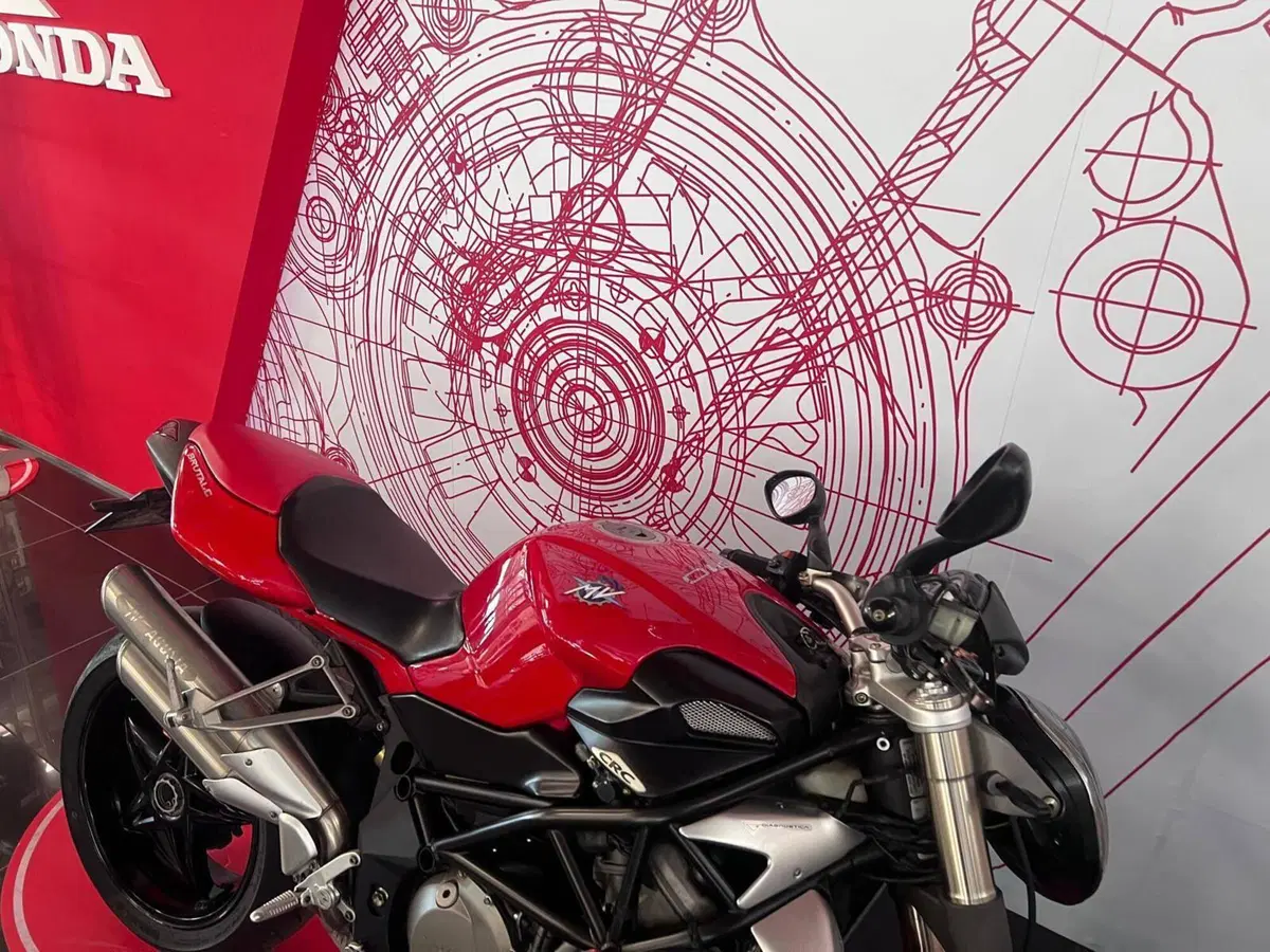 MV Agusta Brutale 910 R (2006 - 11) (4)