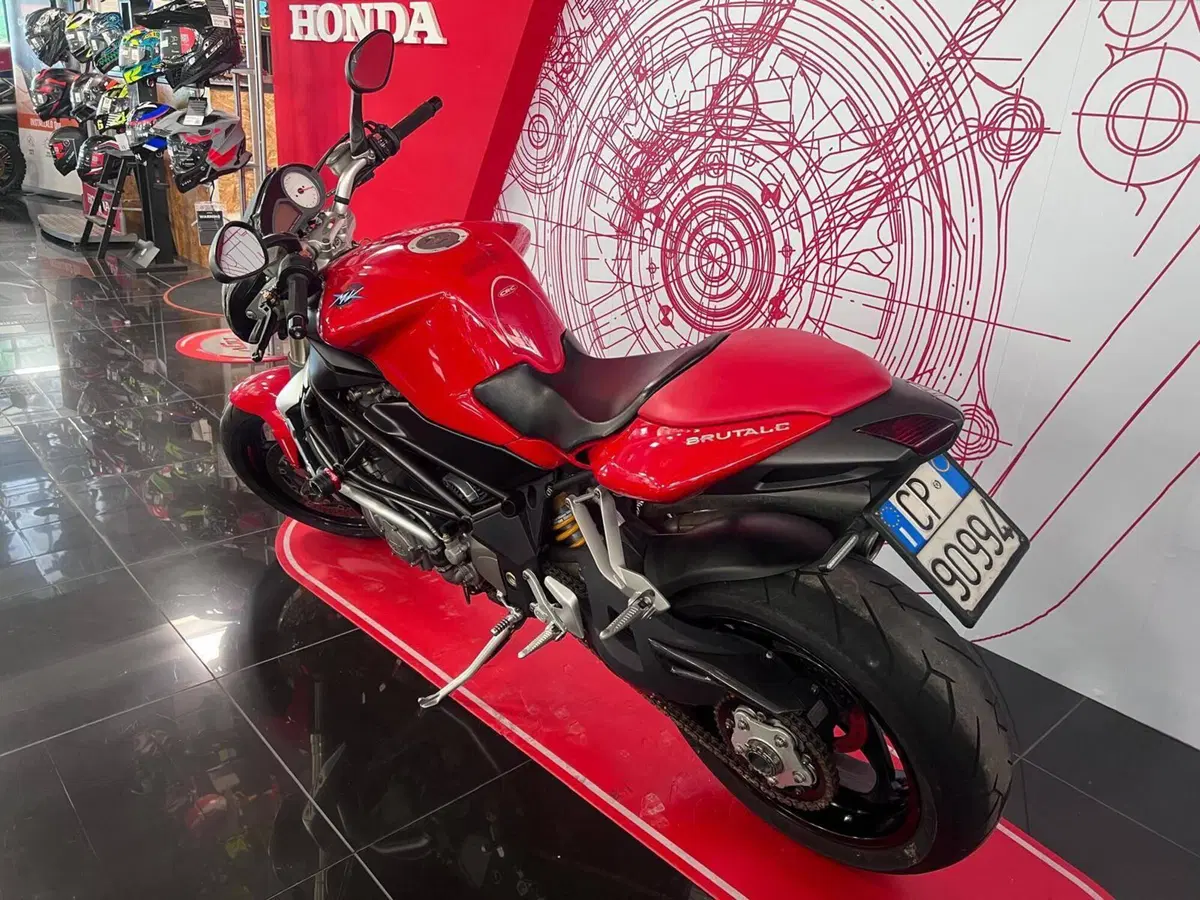 MV Agusta Brutale 910 R (2006 - 11) (7)