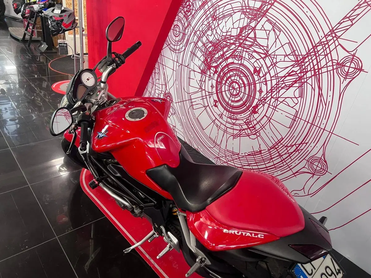 MV Agusta Brutale 910 R (2006 - 11) (8)