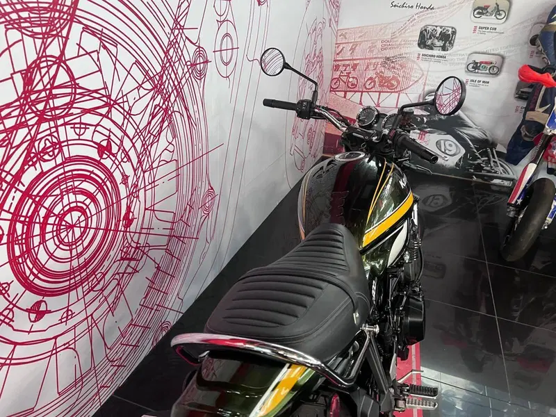 Kawasaki Z 900 RS (2018 - 20) (4)