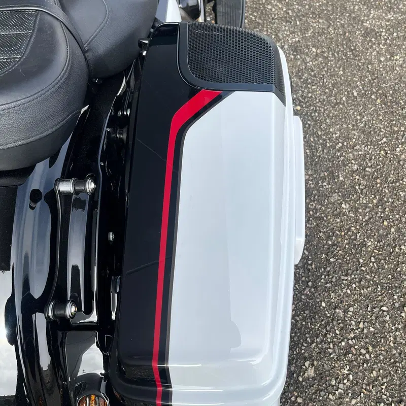 Harley-Davidson 117 Street Glide (2021) - FLHXSE (14)