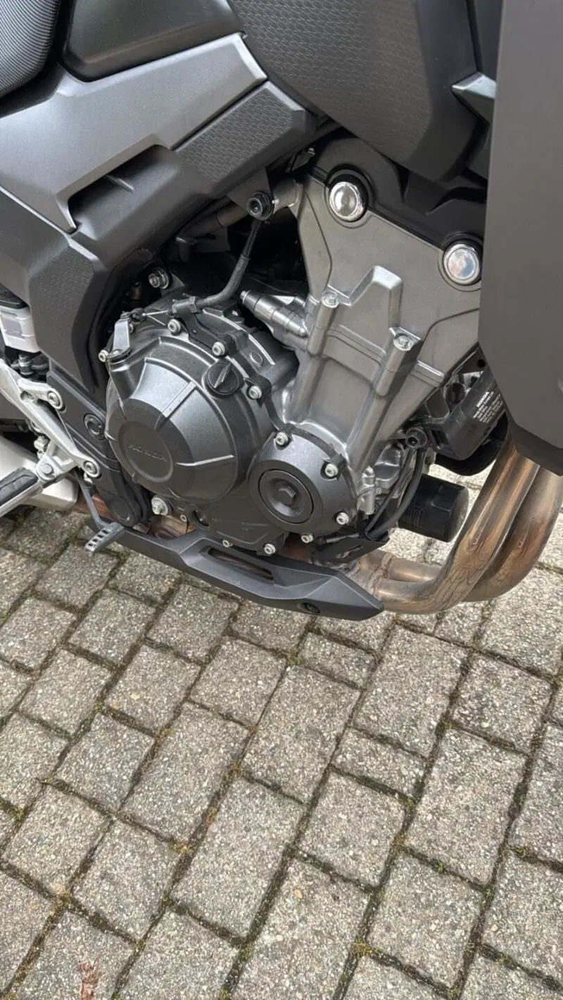 Honda CB 500 X (2021) (8)