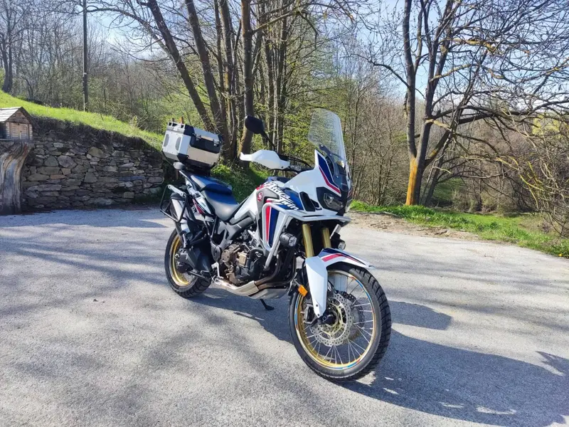 Honda Africa Twin CRF 1000L ABS Travel Edition (2016 - 17) (2)