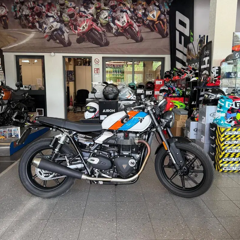 Triumph Speed Twin 900 (2025 - 26) (2)