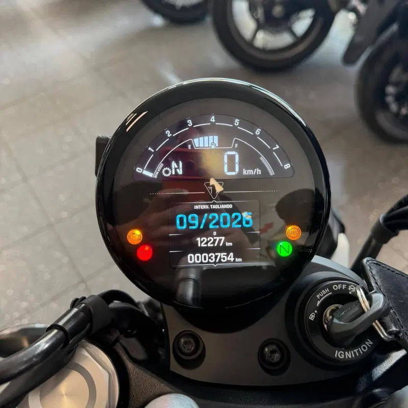 Triumph Speed Twin 900 (2025 - 26) (3)