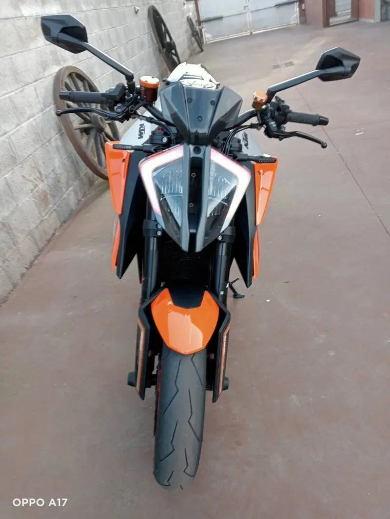 KTM 1290 Super Duke R (2022 - 23) (3)