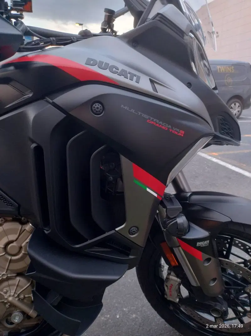 Ducati Multistrada V4 S Grand Tour (2024) (14)