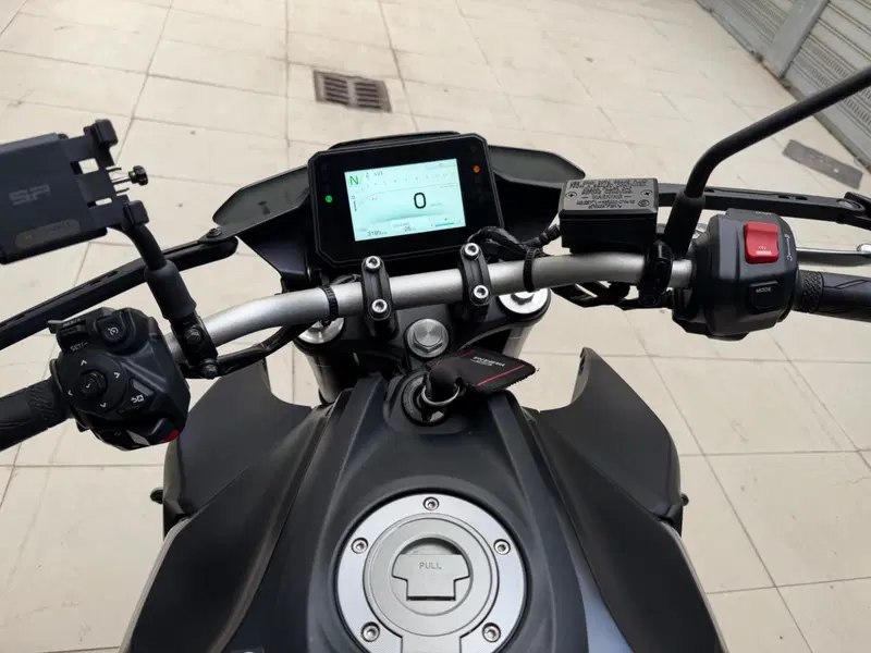Yamaha MT-07 Y-AMT (2025 - 26) (5)