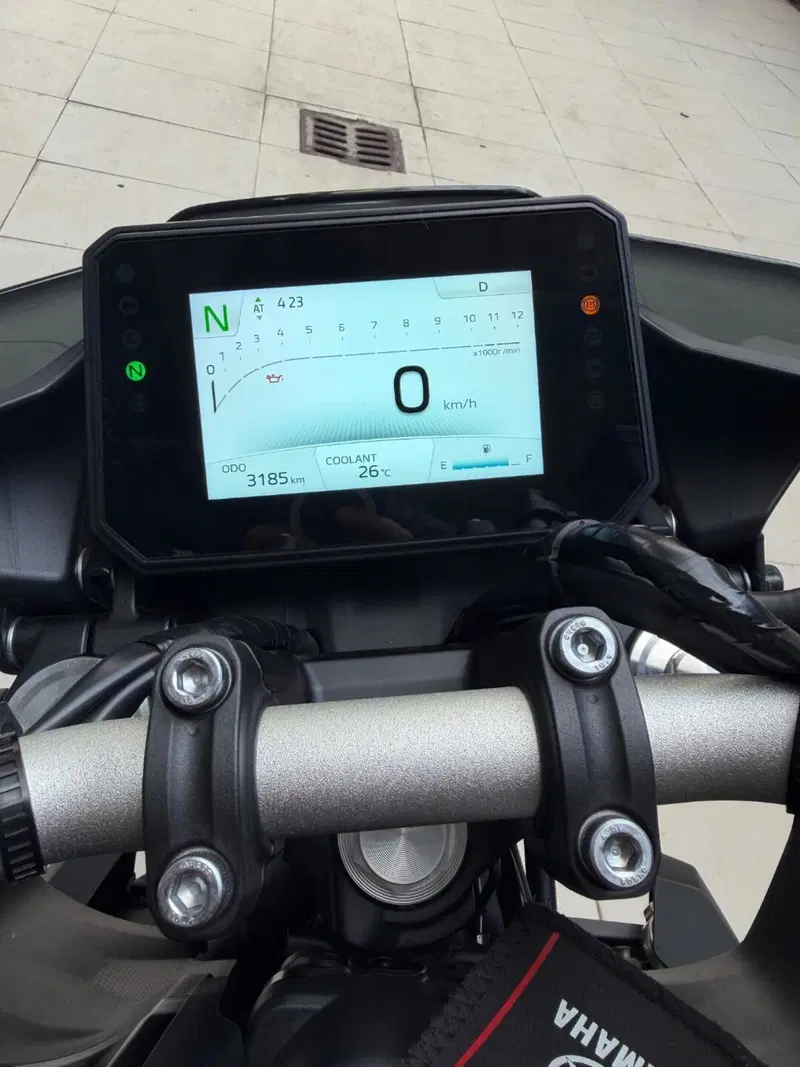 Yamaha MT-07 Y-AMT (2025 - 26) (6)