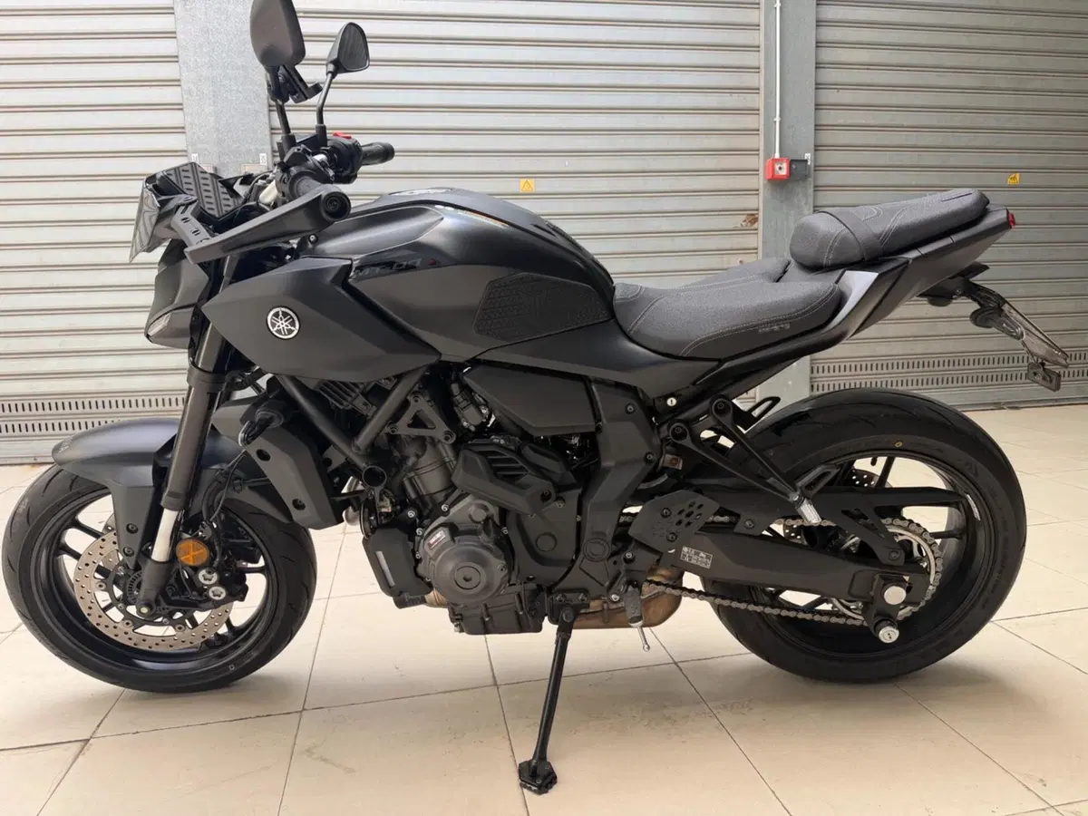 Yamaha MT-07 Y-AMT (2025 - 26) (3)