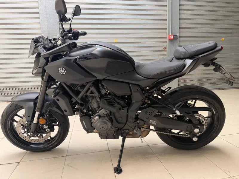 Yamaha MT-07 Y-AMT (2025 - 26) (3)