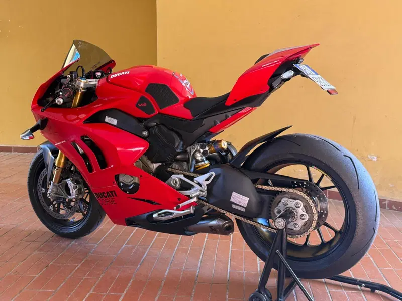 Ducati Panigale V4 S 1100 (2020) (2)