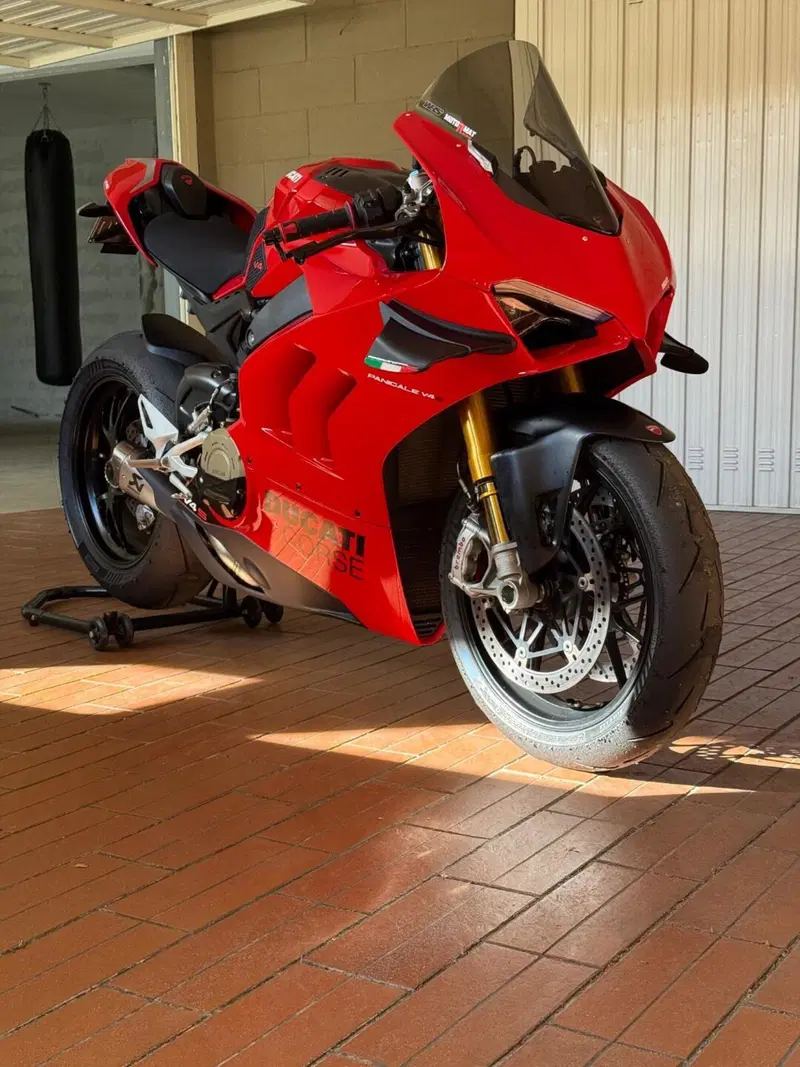 Ducati Panigale V4 S 1100 (2020) (5)