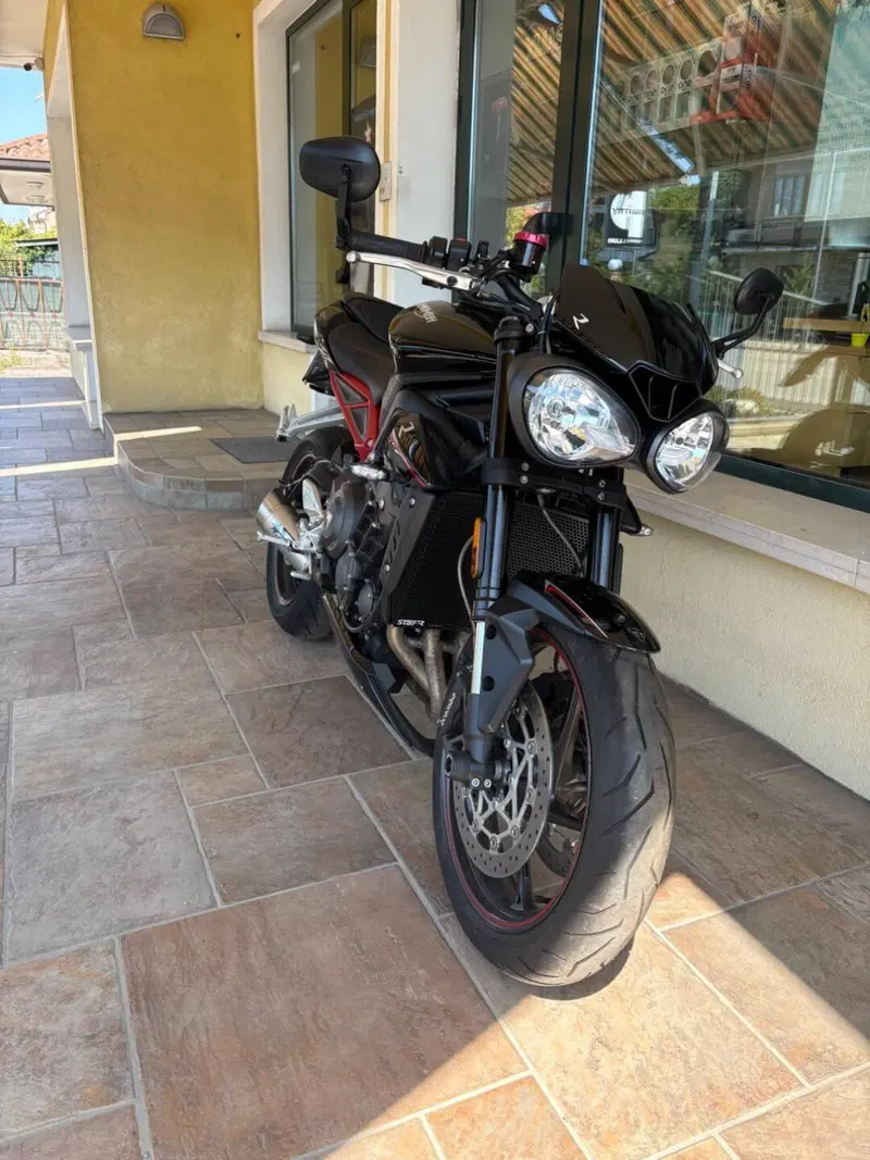 Triumph Street Triple R (2017 - 20)