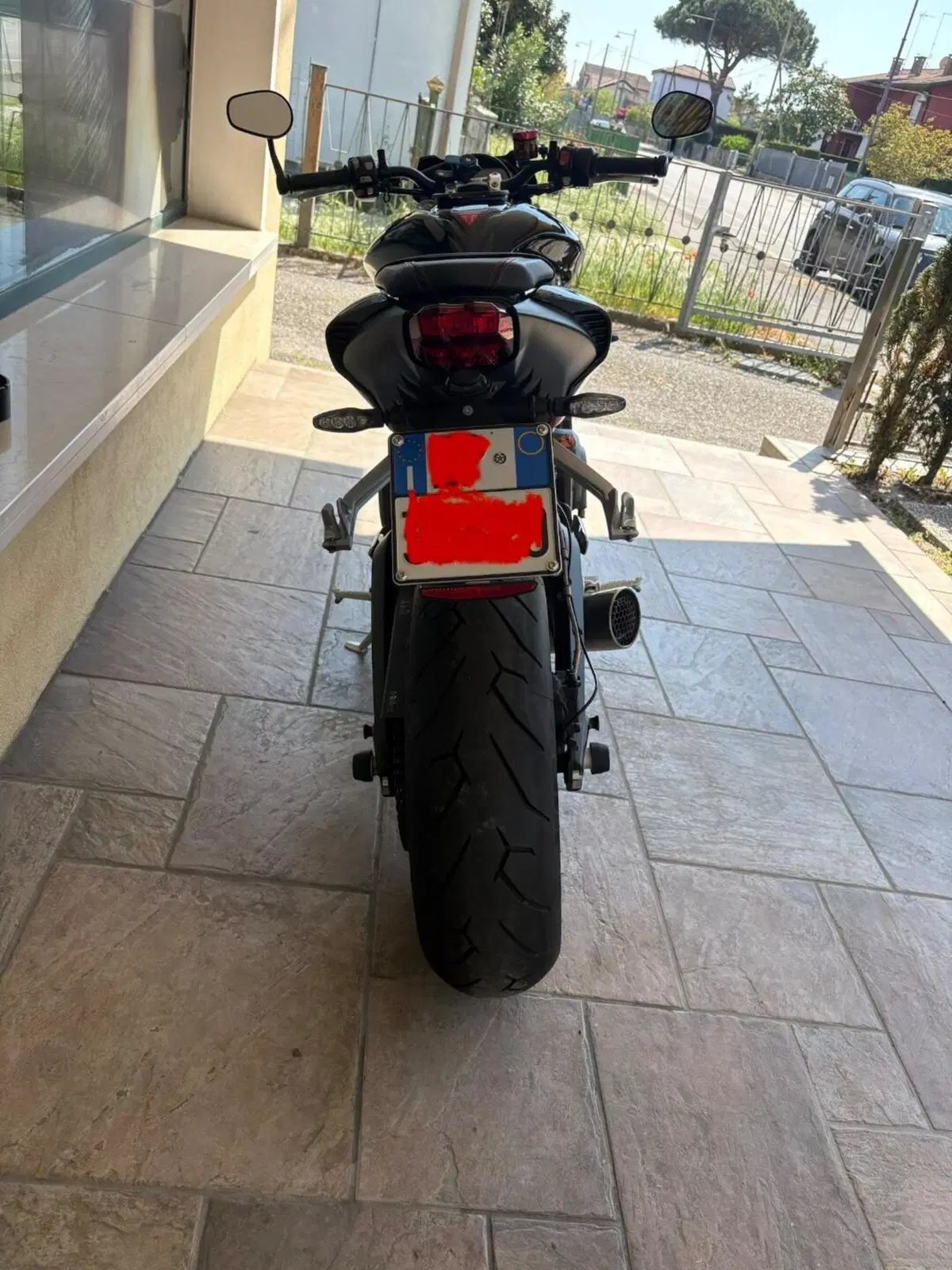 Triumph Street Triple R (2017 - 20) (4)