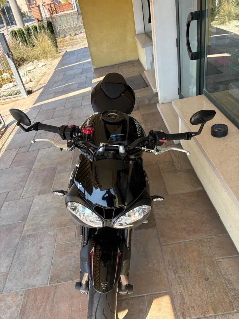 Triumph Street Triple R (2017 - 20) (5)