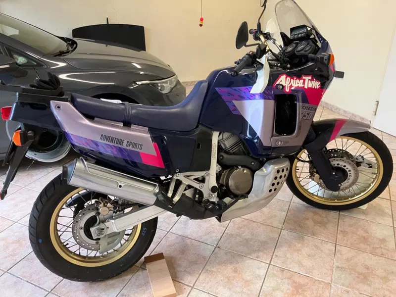 Honda Africa Twin XRV 750 (1992) (2)
