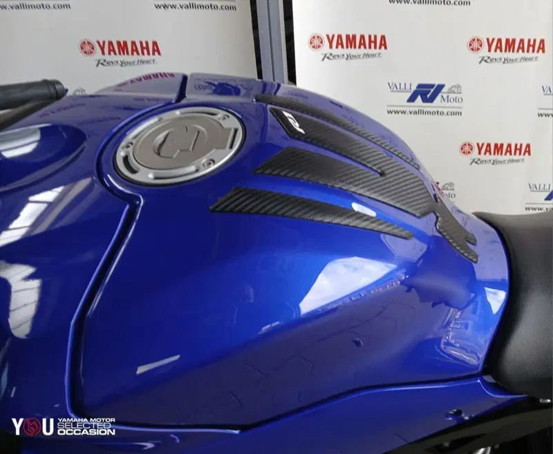 Yamaha YZF R1 (2020 - 25) (4)
