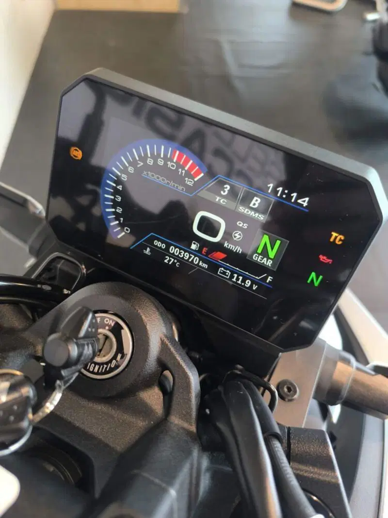 Suzuki GSX-8S (2025 - 26) (5)