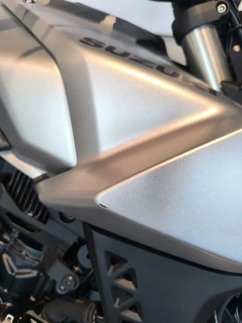 Suzuki GSX-8S (2025 - 26) (8)