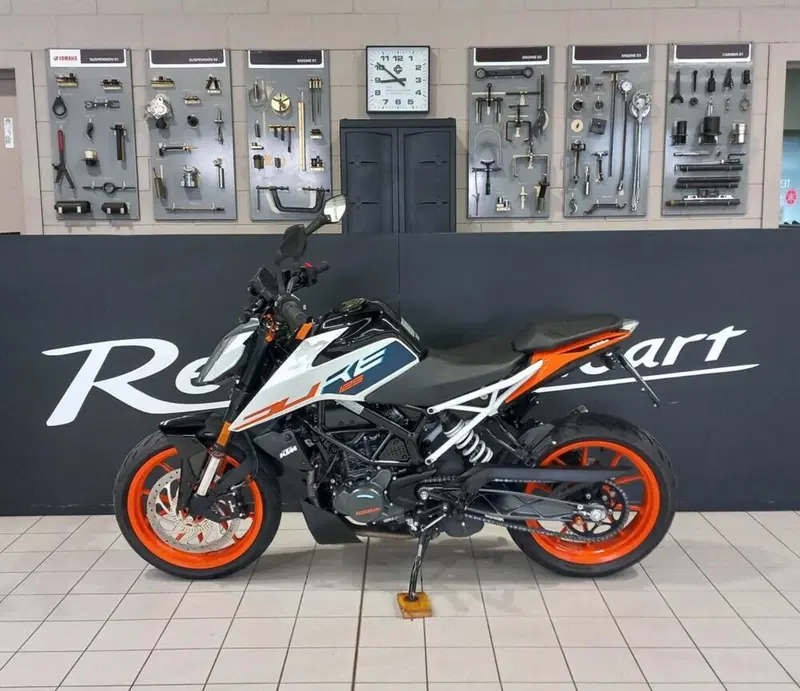 KTM 125 Duke (2024 - 25) (2)
