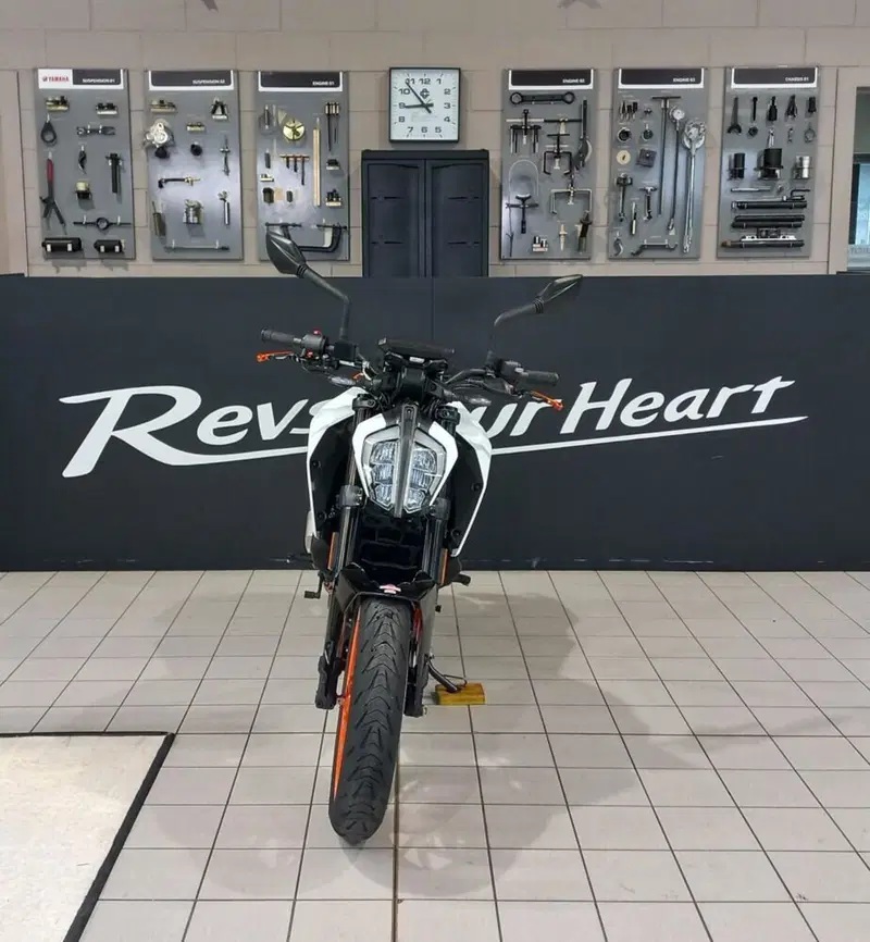 KTM 125 Duke (2024 - 25) (3)