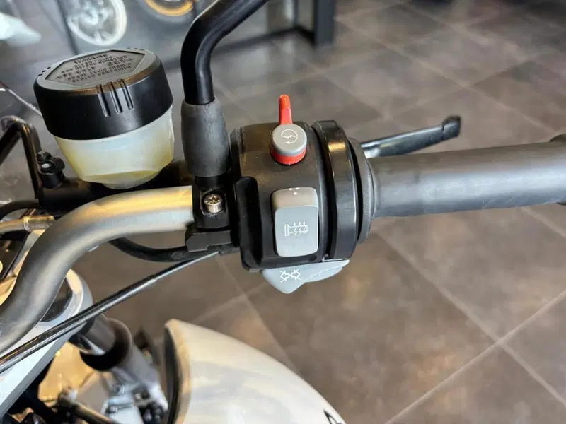Bmw R 1200 R (2006 - 11) (7)