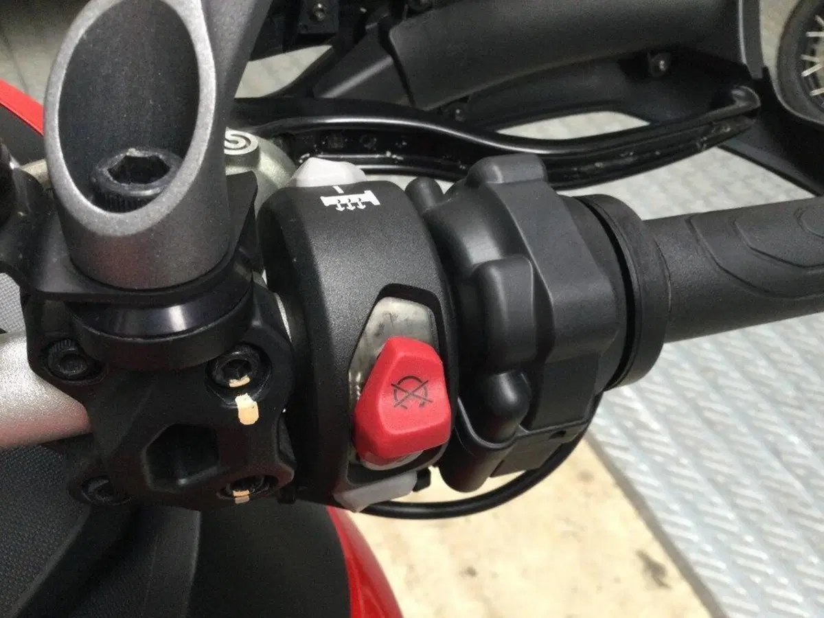Ducati Multistrada V2 S (2022 - 24) (13)
