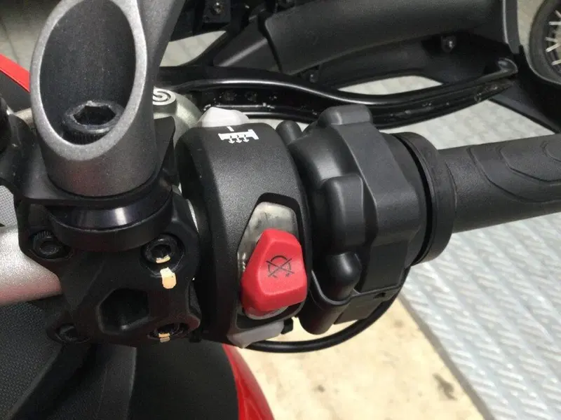 Ducati Multistrada V2 S (2022 - 24) (13)
