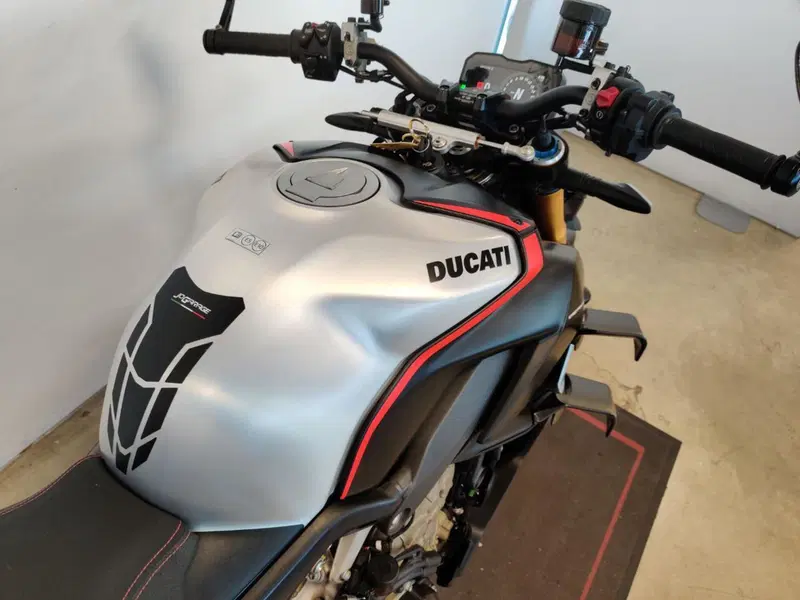 Ducati Streetfighter V4 SP2 (2023 - 24) (9)
