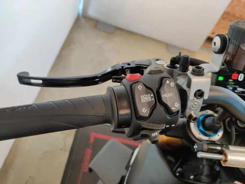 Ducati Streetfighter V4 SP2 (2023 - 24) (10)