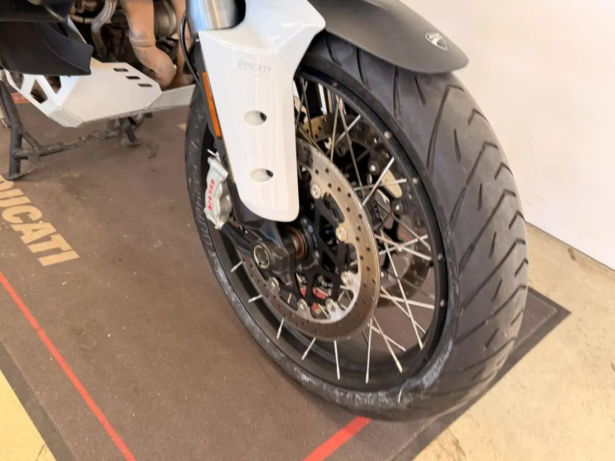 Ducati Multistrada V4 S (2021 - 24) (4)