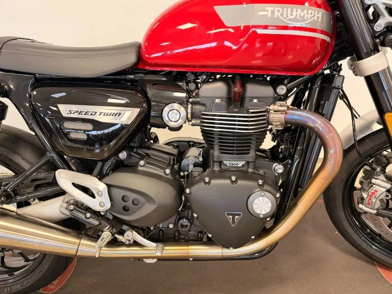 Triumph Speed Twin 1200 (2021 - 24) (5)