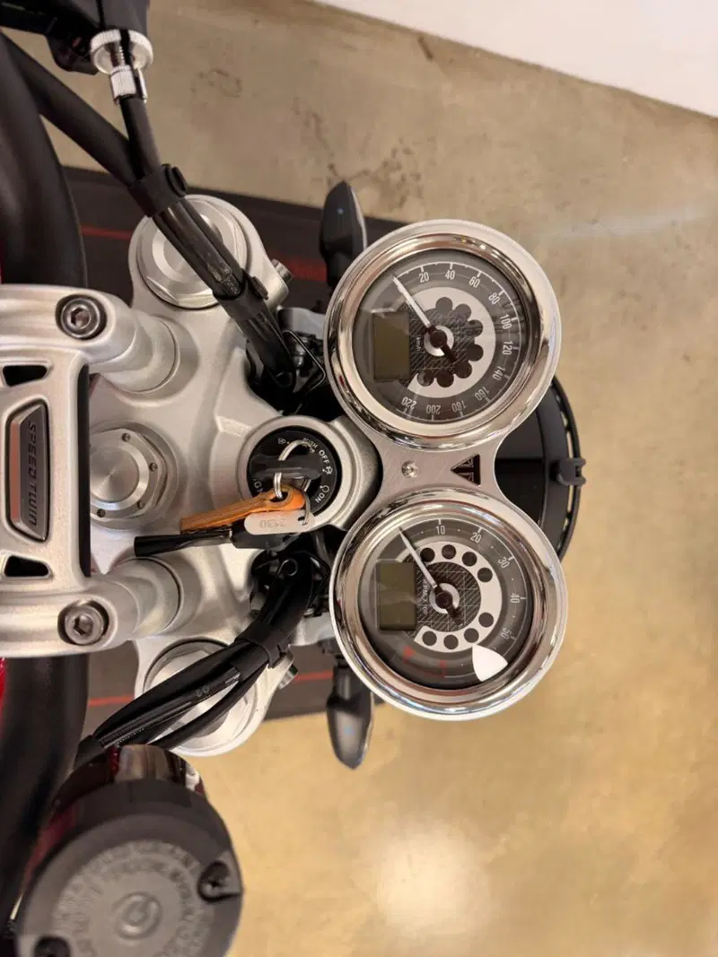 Triumph Speed Twin 1200 (2021 - 24) (14)