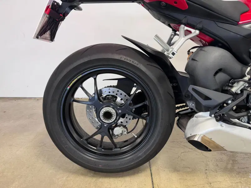 Ducati Streetfighter V4 1100 S (2021 - 22) (6)