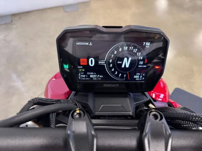 Ducati Streetfighter V4 1100 S (2021 - 22) (14)