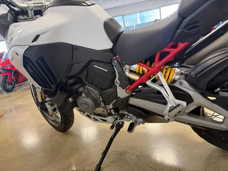 Ducati Multistrada V4 S (2021 - 24) (11)