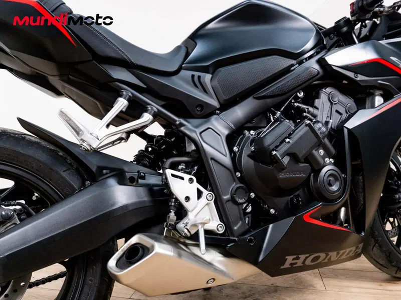 Honda CBR 650 R E-Clutch (2024 - 26) (4)