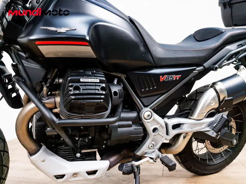 Moto Guzzi V85 TT (2024 - 26) (9)