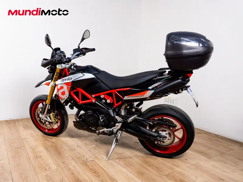 Aprilia Dorsoduro 900 (2017 - 20) (6)