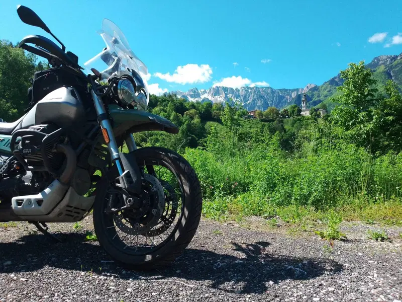 Moto Guzzi V85 TT (2021 - 23)