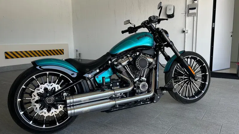 Harley-Davidson Breakout 117 (2023 - 24) (4)