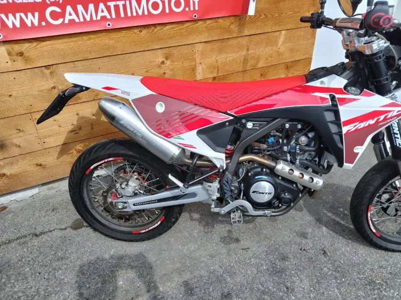 Fantic Motor XMF 125 Motard Competition 4T (2023 - 24) (10)