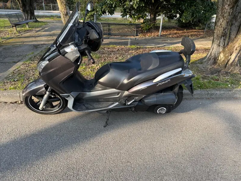 Yamaha X-Max 250 (2005 - 07) (3)