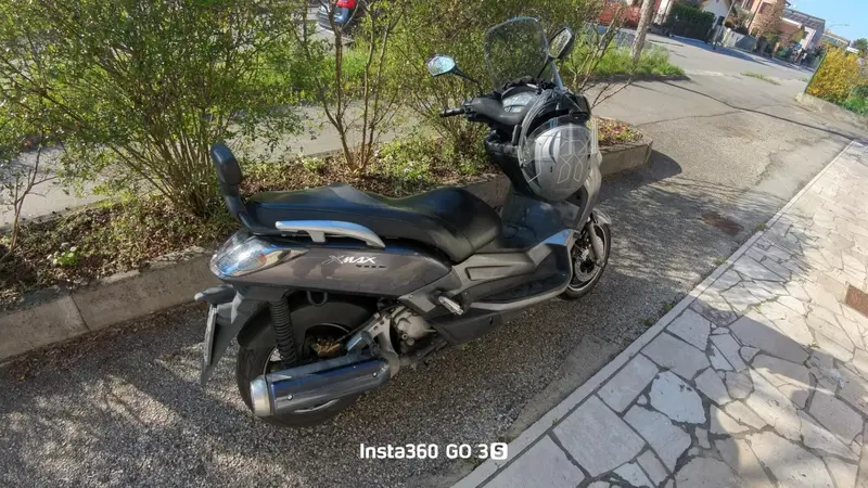 Yamaha X-Max 250 (2005 - 07) (4)