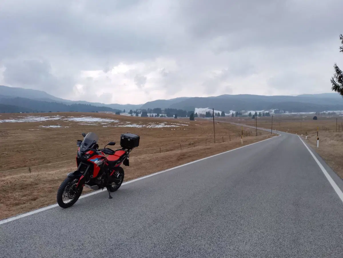 Honda Africa Twin CRF 1100L ES DCT (2024 - 26) (7)
