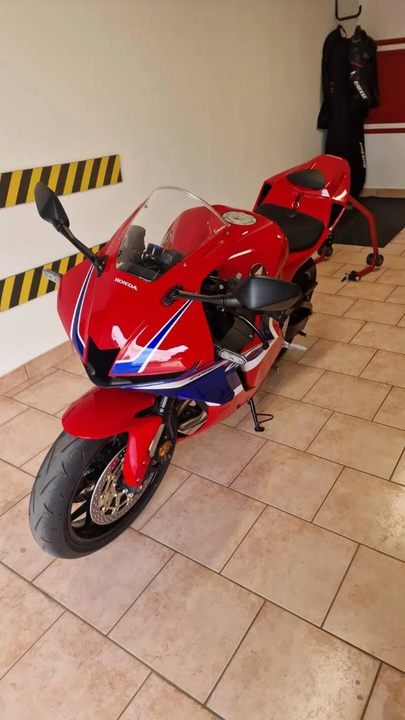 Honda CBR 600 RR (2024 - 26) (4)