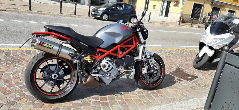 Ducati Monster S4R Testastretta