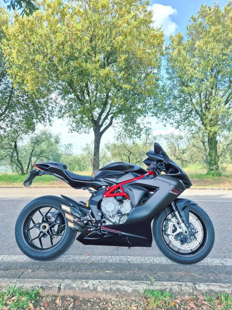 MV Agusta F3 800 EAS (2013 - 15) (2)